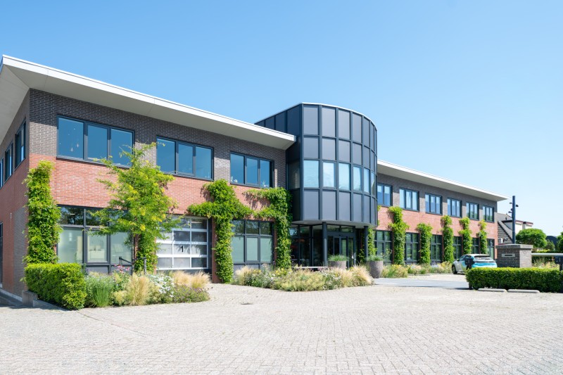Van kantoorpand naar groen gebouw